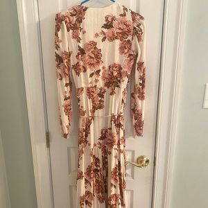 Rachel Parcell flower wrap dress. Worn twice. Very comfortable.